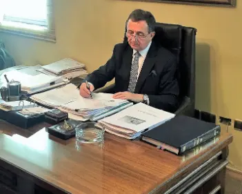 Notaria y Conservador Anfion Podlech R.
